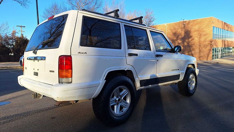 2000 Jeep Cherokee Limited Edition image 3