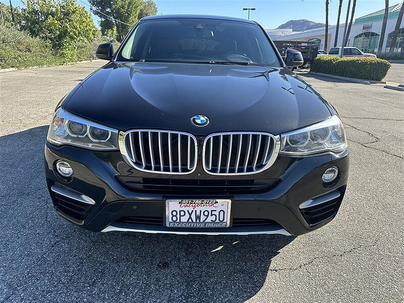 2017 BMW X4 xDrive28i image 1