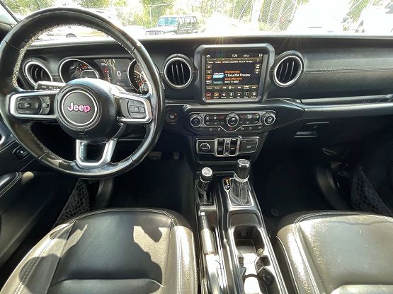 2020 Jeep Wrangler Unlimited Sahara photo 11