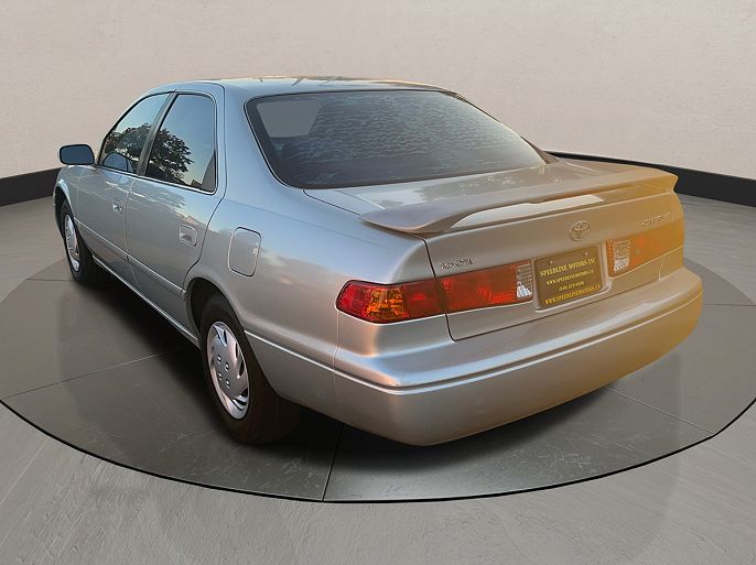 2000 Toyota Camry