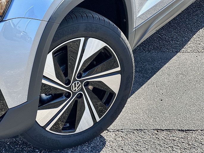 2024 Volkswagen Taos