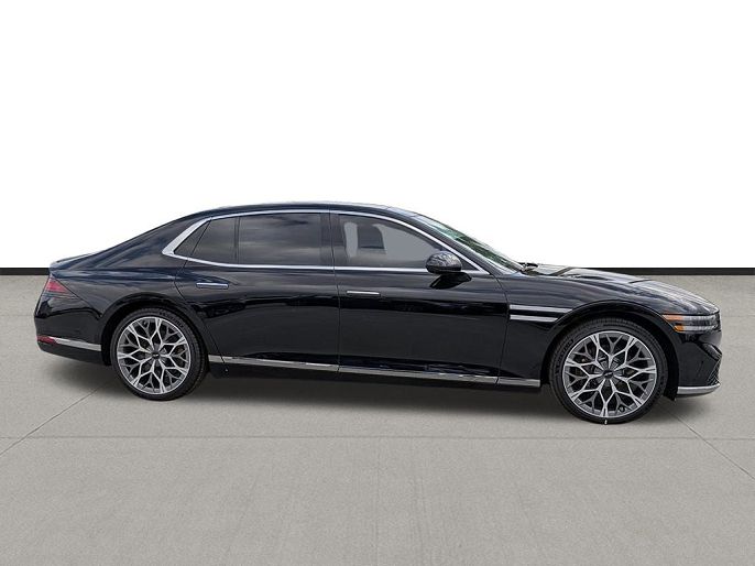 2026 Genesis G90
