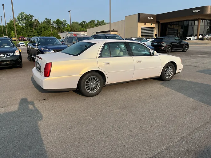 2004 Cadillac DeVille