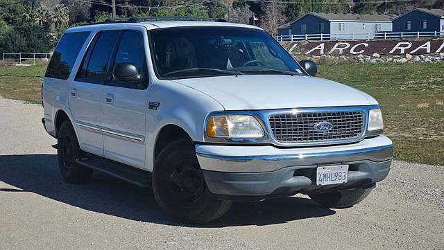 2000 Ford Expedition XLT image 3
