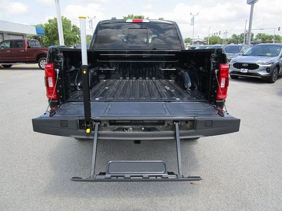 2023 Ford F-150 XLT photo 5