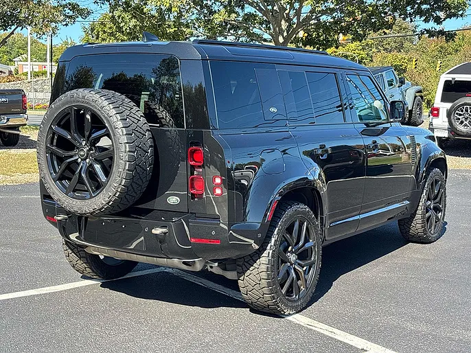 2023 Land Rover Defender