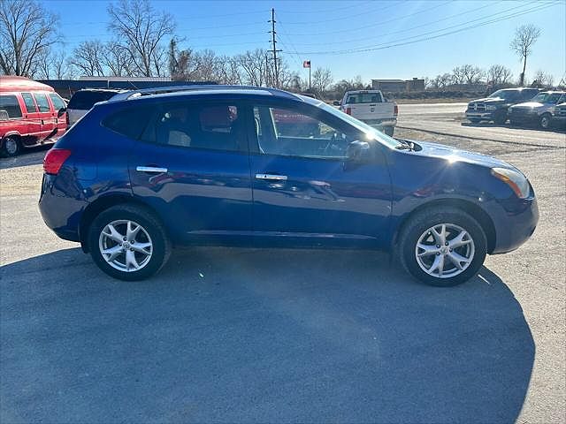 2010 Nissan Rogue SL image 0