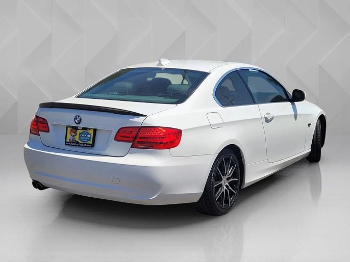 2011 BMW 3 Series