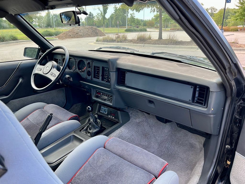 1985 Ford Mustang LX image 15