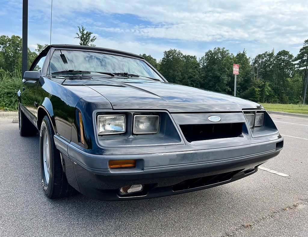1985 Ford Mustang LX image 2