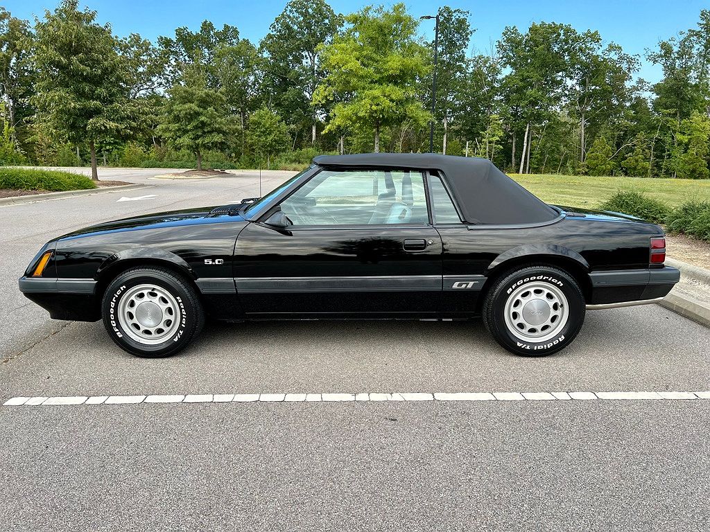 1985 Ford Mustang LX image 7