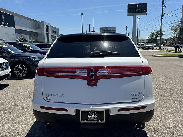2014 Lincoln MKT null image 5