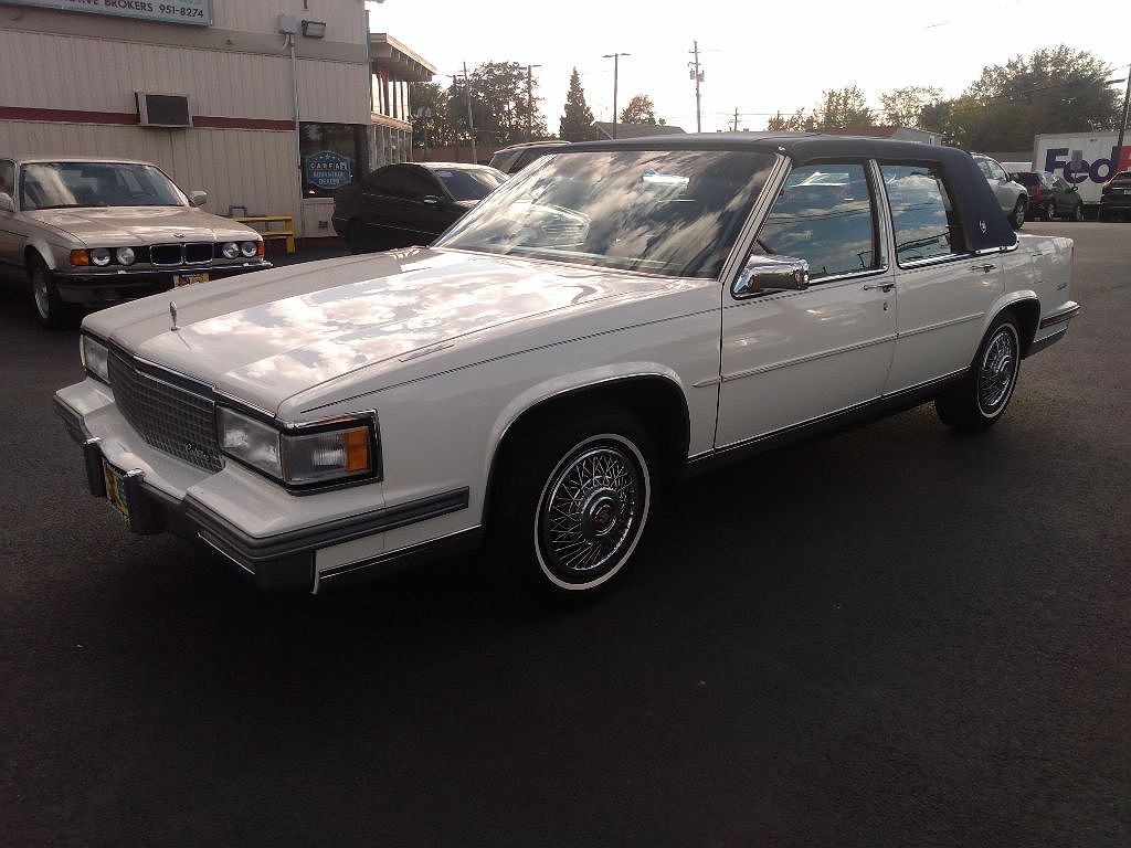 1988 Cadillac DeVille null image 0