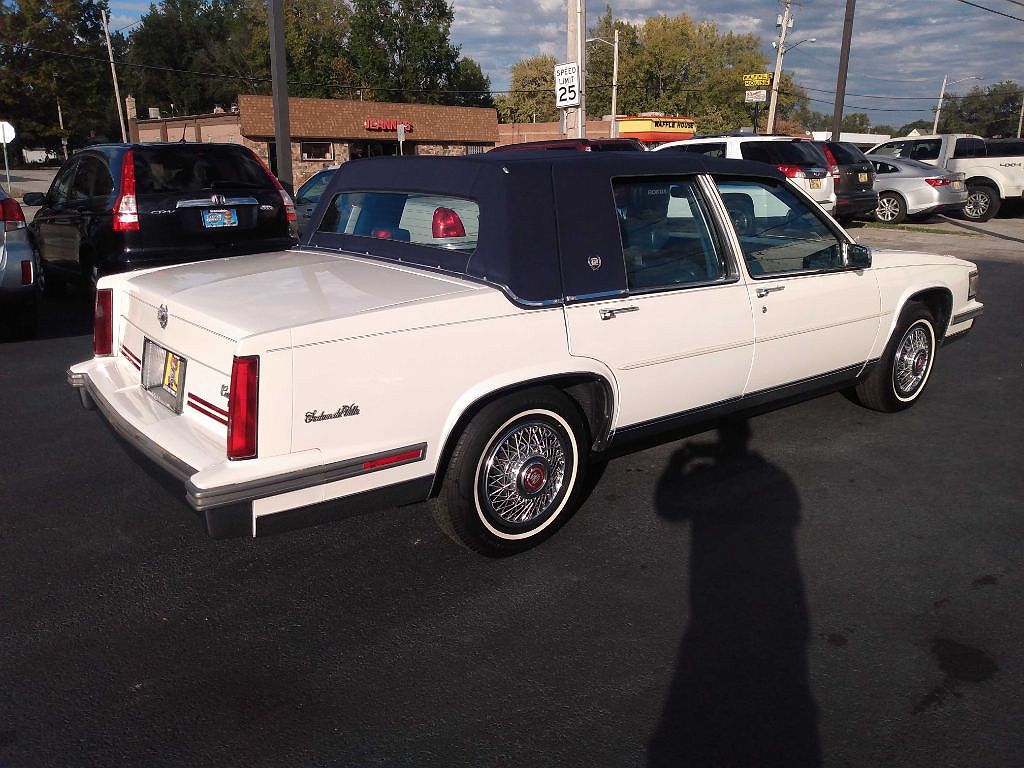 1988 Cadillac DeVille null image 5