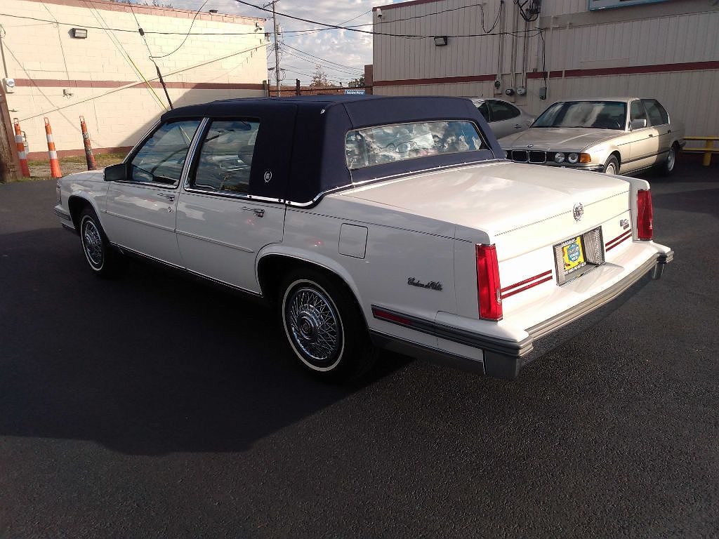 1988 Cadillac DeVille null image 7