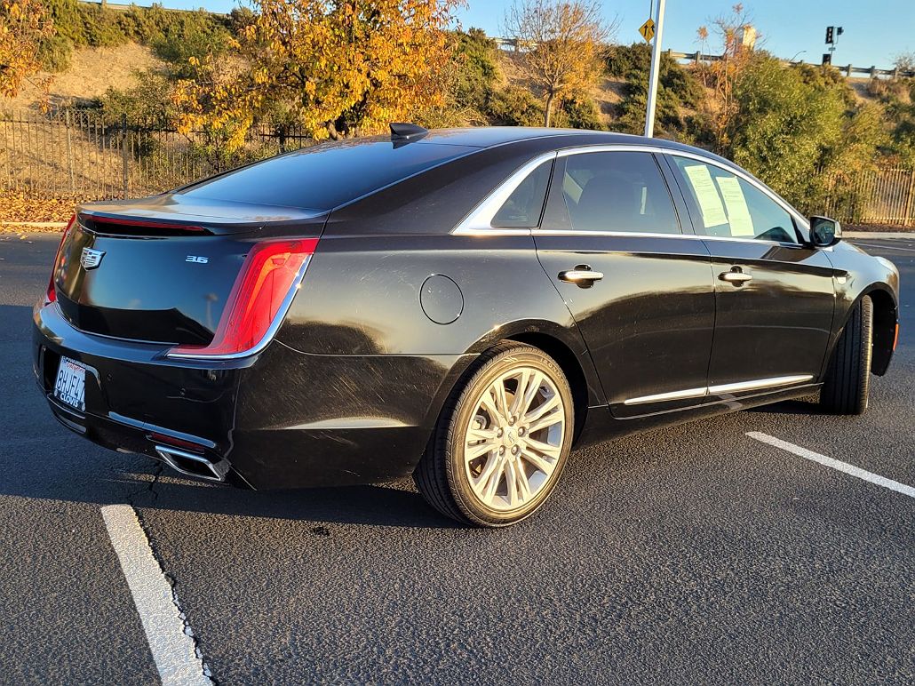 2019 Cadillac XTS Luxury image 5