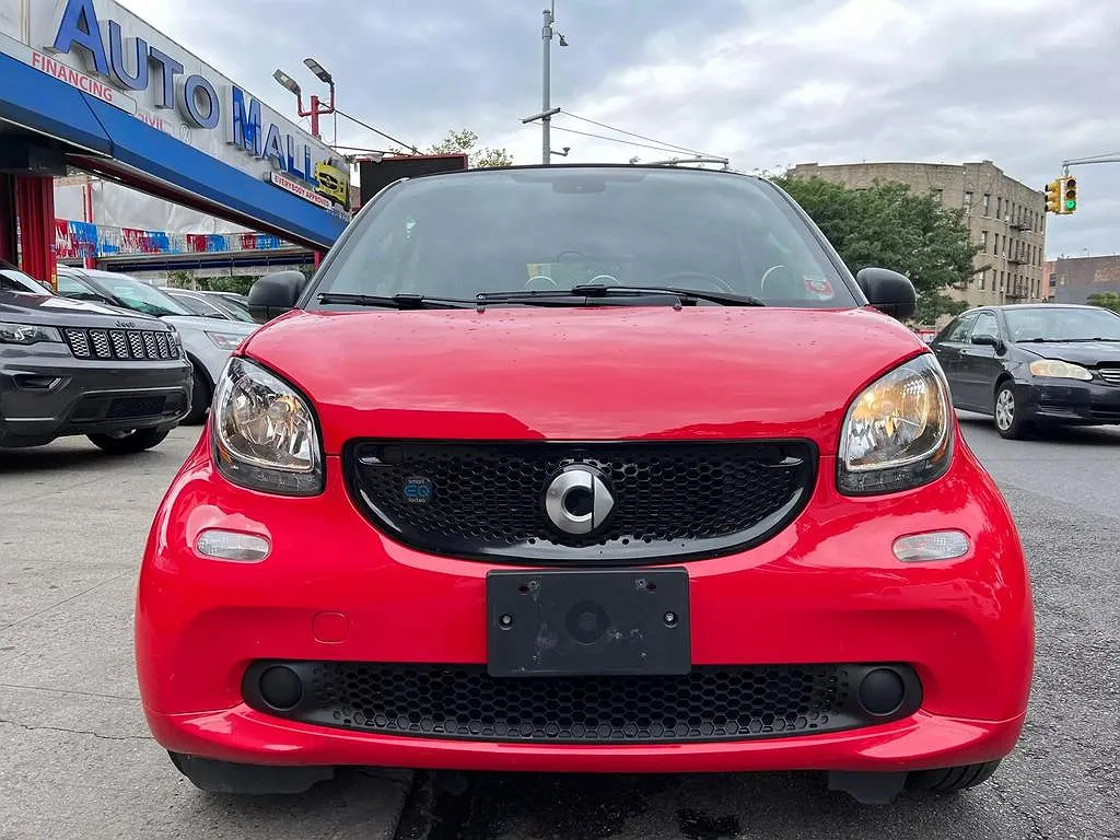 2019 Smart Fortwo Passion image 1