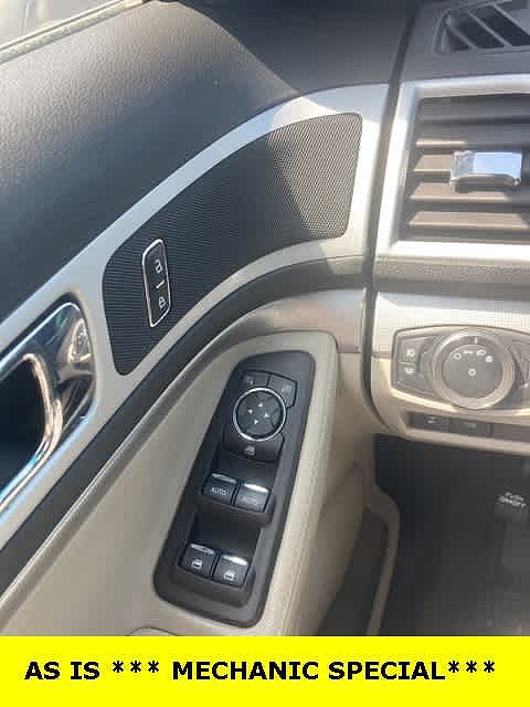2013 Ford Explorer XLT image 4