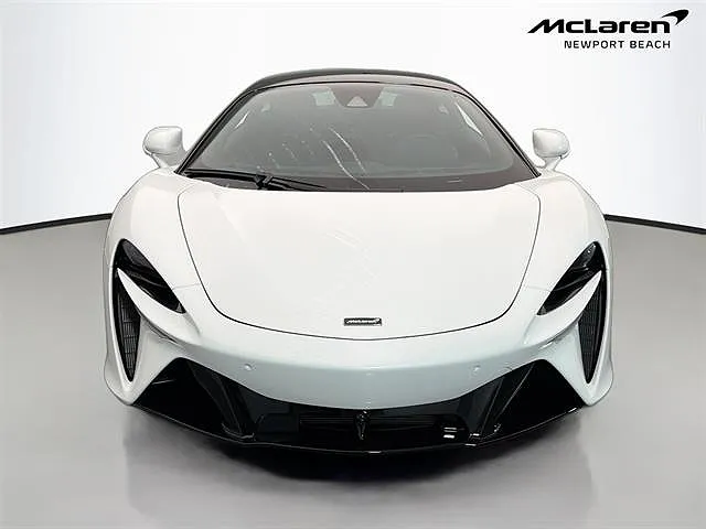 2025 Mclaren Artura