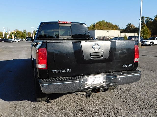 2006 Nissan Titan SE image 11