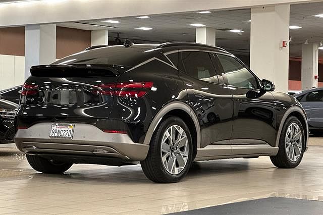 2025 Genesis GV60
