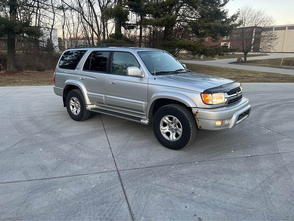 2002 Toyota 4Runner Limited Edition image 2