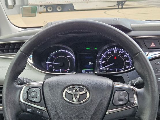 2014 Toyota Avalon XLE Premium Hybrid photo 4