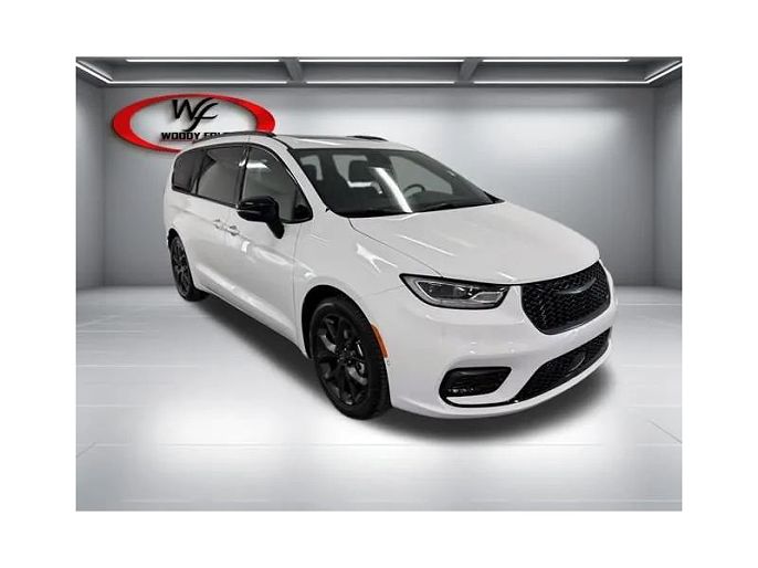 2026 Chrysler Pacifica