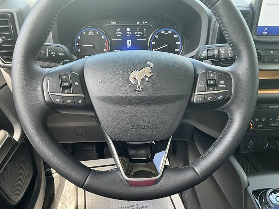 2023 Ford Bronco Sport Badlands photo 9