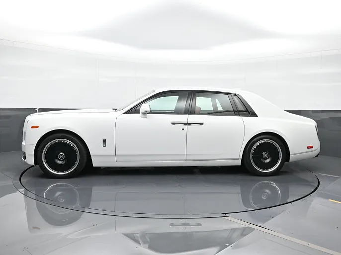 2024 Rolls-Royce Phantom