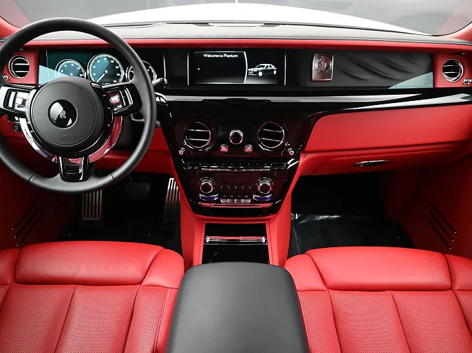 2024 Rolls-Royce Phantom
