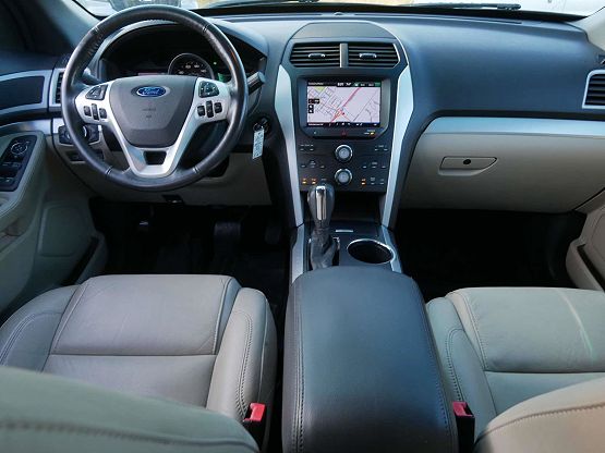 2013 Ford Explorer XLT photo 11