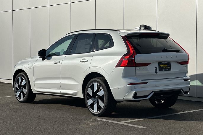 2025 Volvo XC60