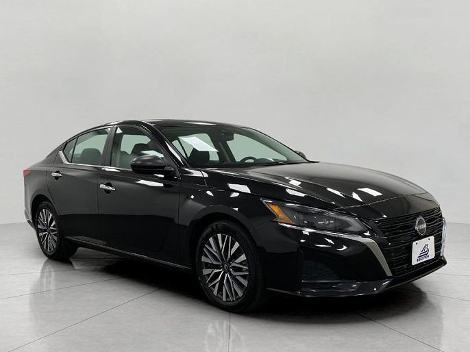 2025 Nissan Altima