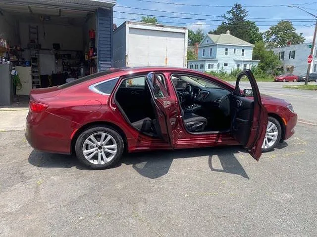 2015 Chrysler 200