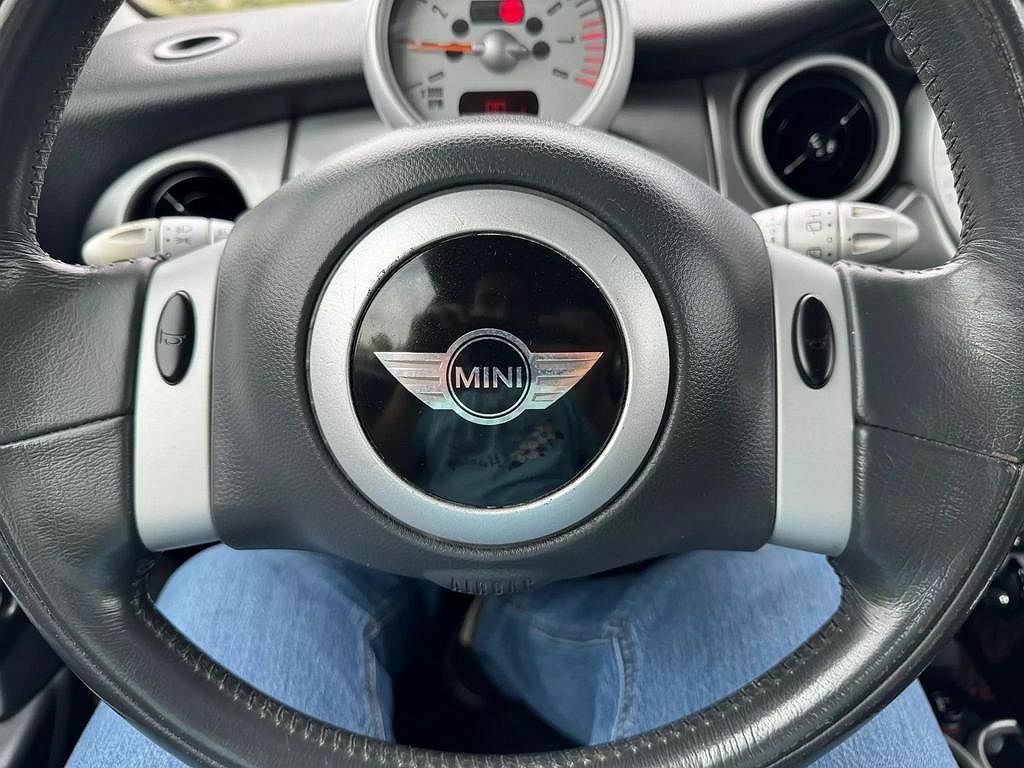 2002 Mini Cooper S image 18