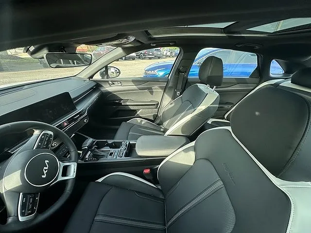 2025 Kia K5