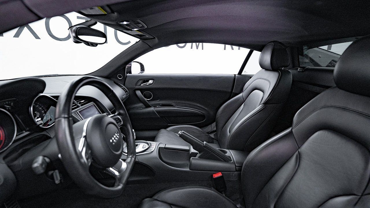 2012 Audi R8 5.2 image 46