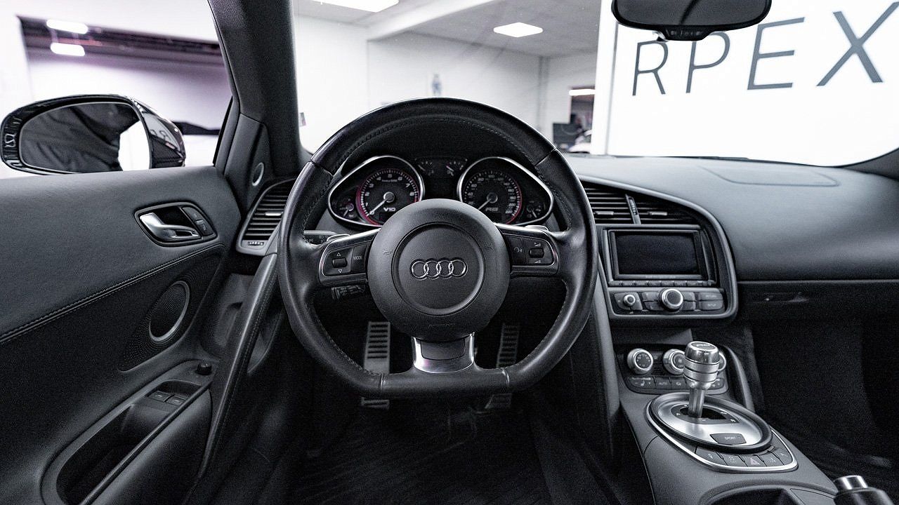 2012 Audi R8 5.2 image 47