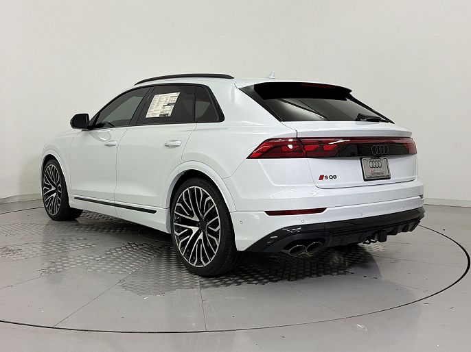 2026 Audi SQ8