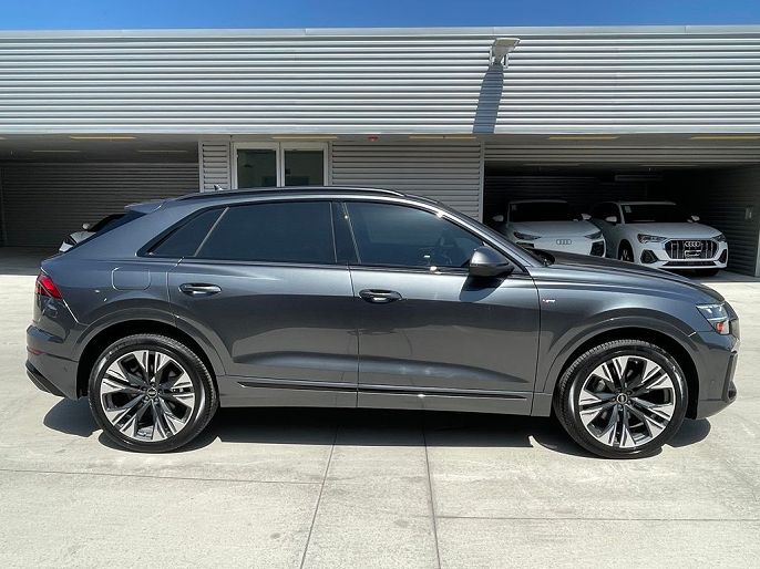 2025 Audi Q8