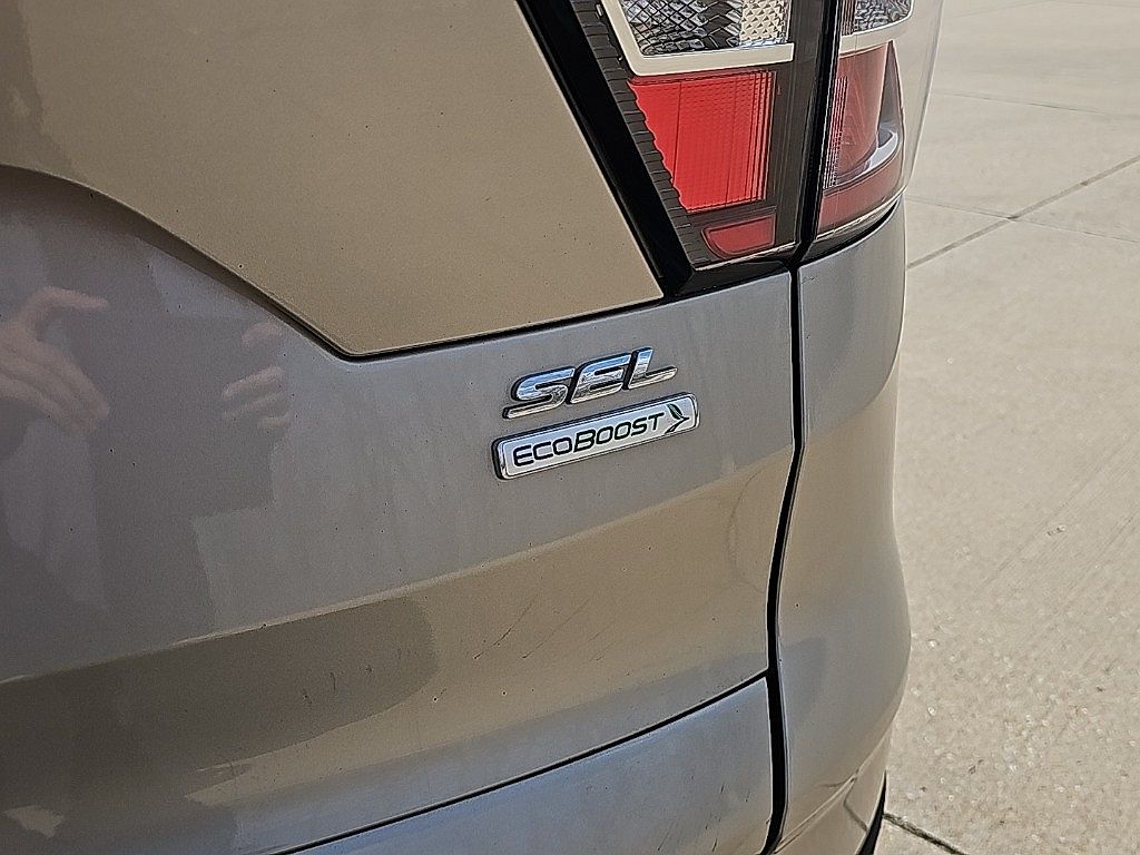 2018 Ford Escape SEL image 4
