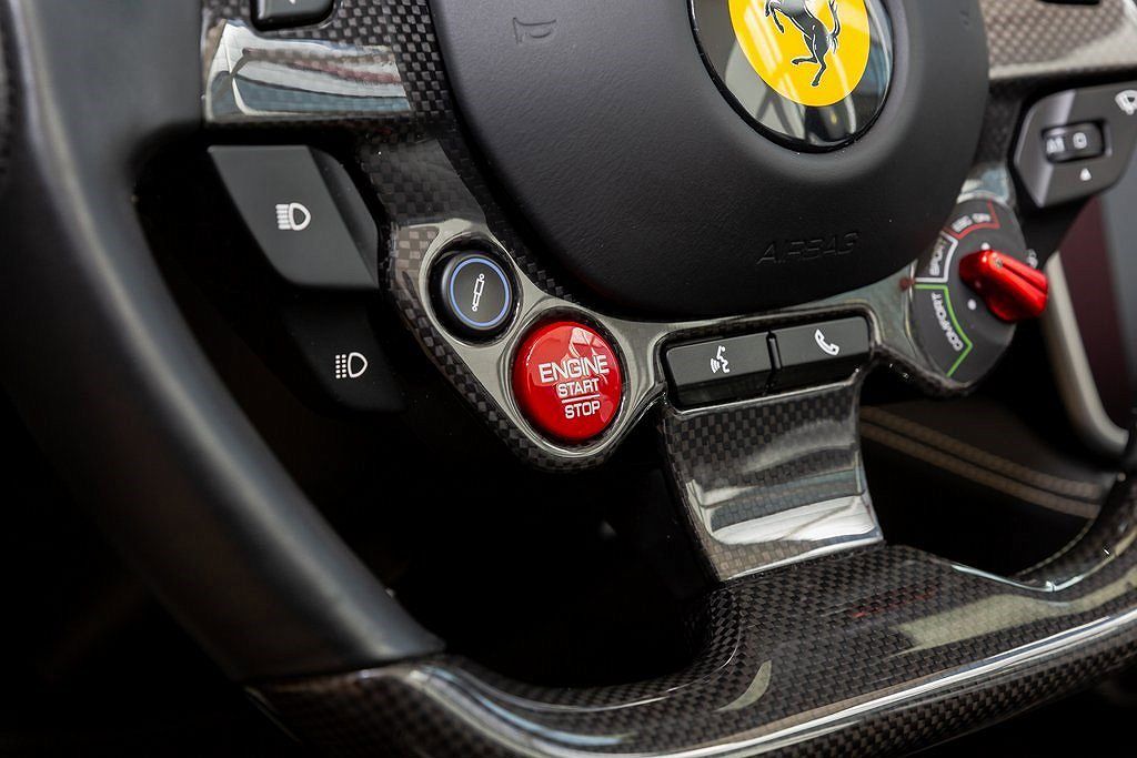 2019 Ferrari Portofino null image 39