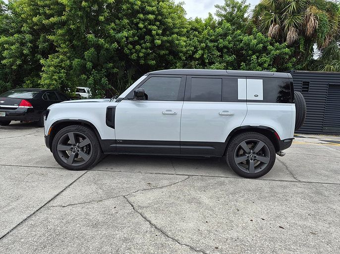 2023 Land Rover Defender