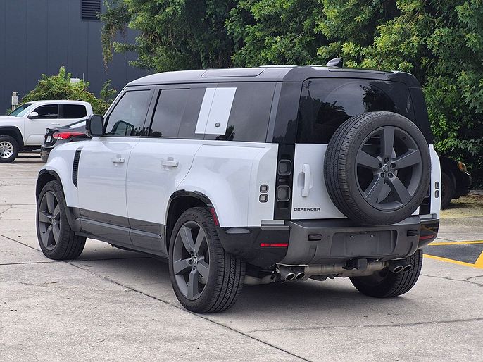 2023 Land Rover Defender