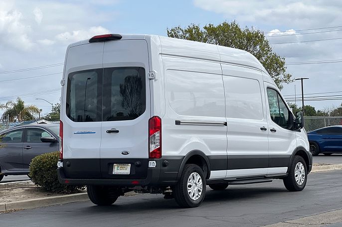2023 Ford E-Transit