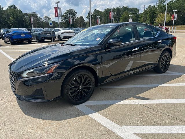 2025 Nissan Altima