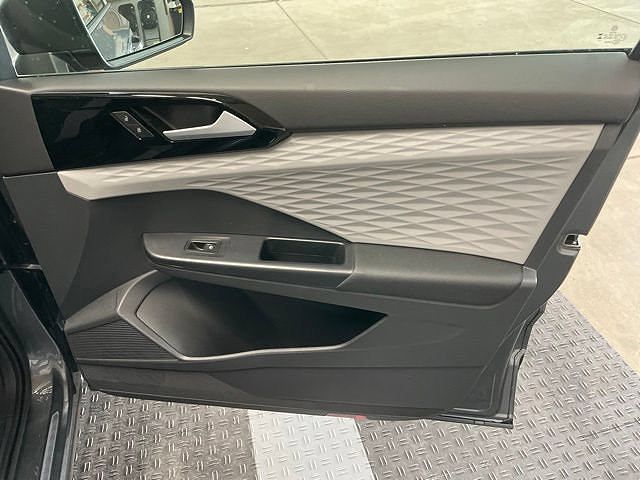 2023 Volkswagen Taos