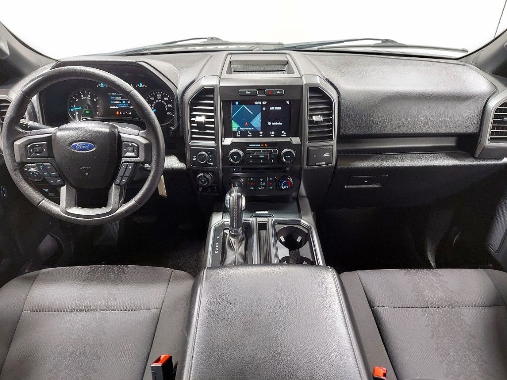 2018 Ford F-150 XLT image 2