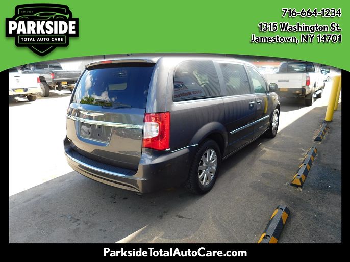 2016 Chrysler Town & Country
